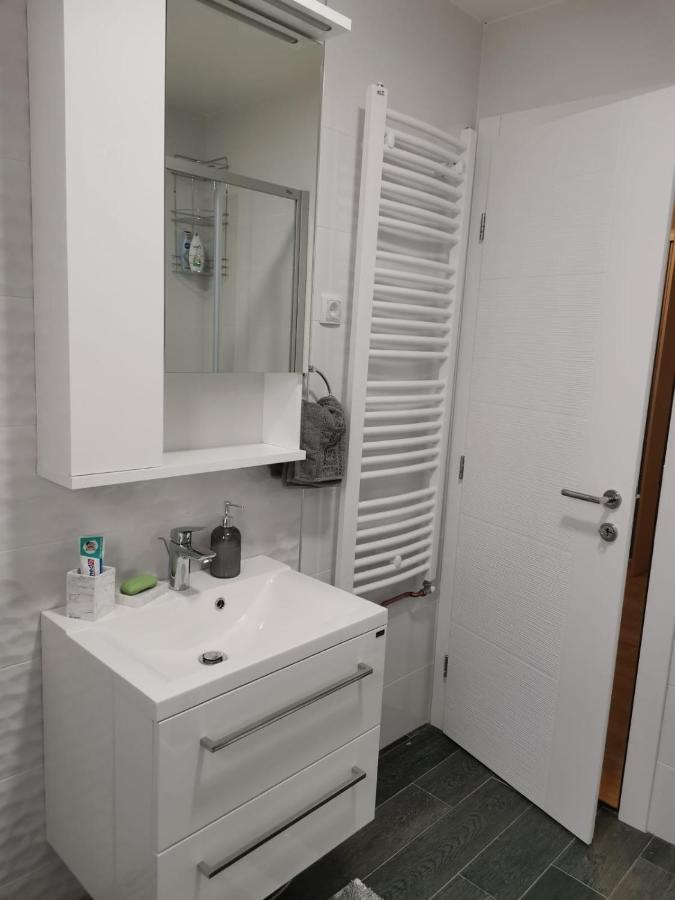 Apartman Jela Nova Varos Exterior photo